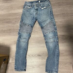 Divided Light Blue Skinny Jeans